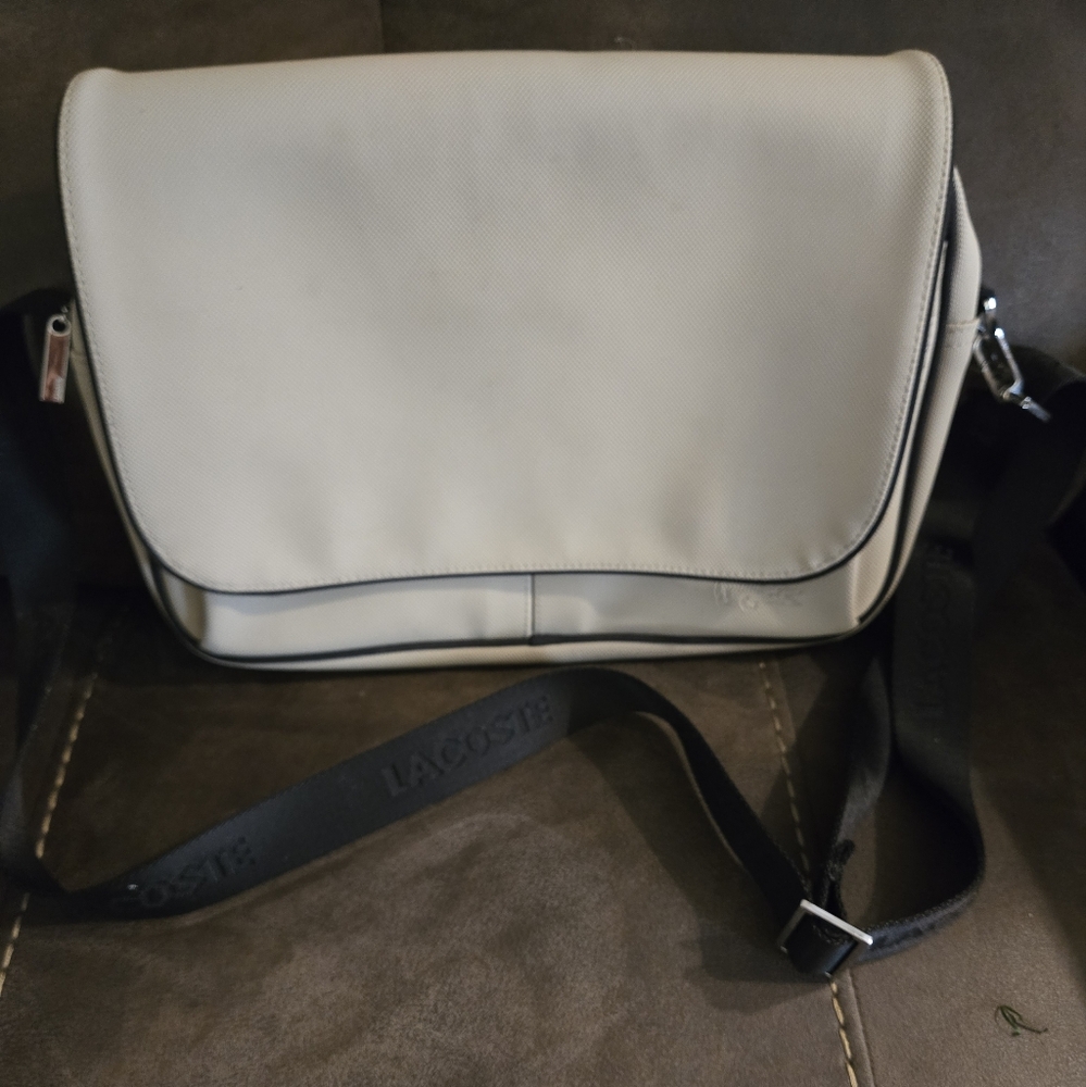 Lacoste pocketbook